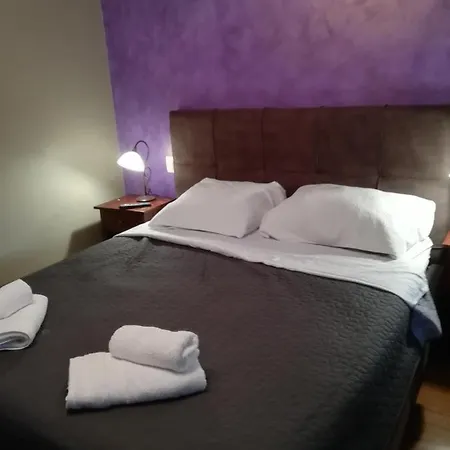 Delux Soba Sa Bracnim Krevetom Fabo 1 * سبليت