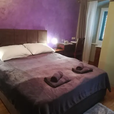 Guest house Delux Soba Sa Bracnim Krevetom Fabo 1 *